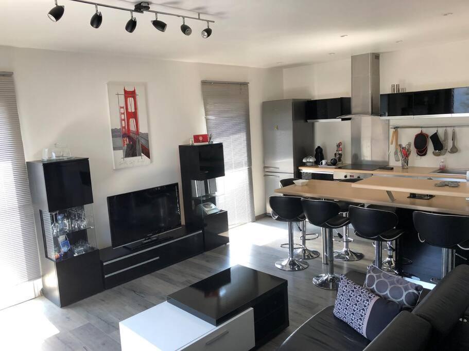 Appartement Vue Panoramique Sur La Mer Et La Citadelle De Bastia Bastia  Eksteriør billede